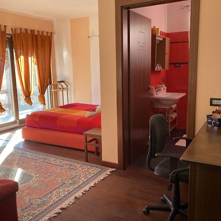 La Stanza Dei Segreti Hotel Aosta Luaran gambar
