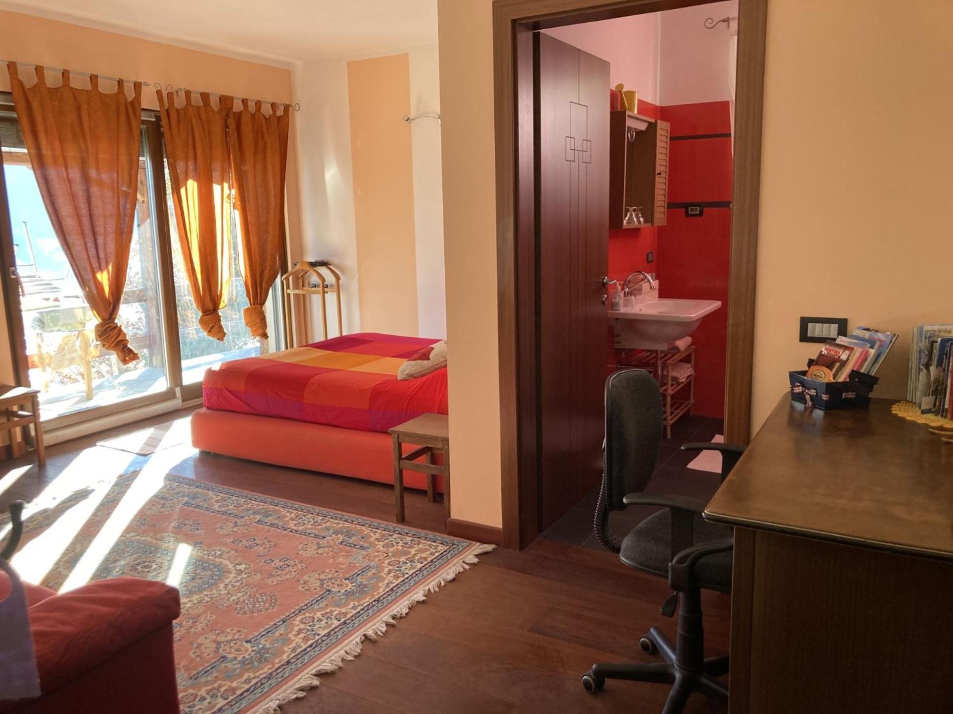 La Stanza Dei Segreti Hotel Aosta Luaran gambar
