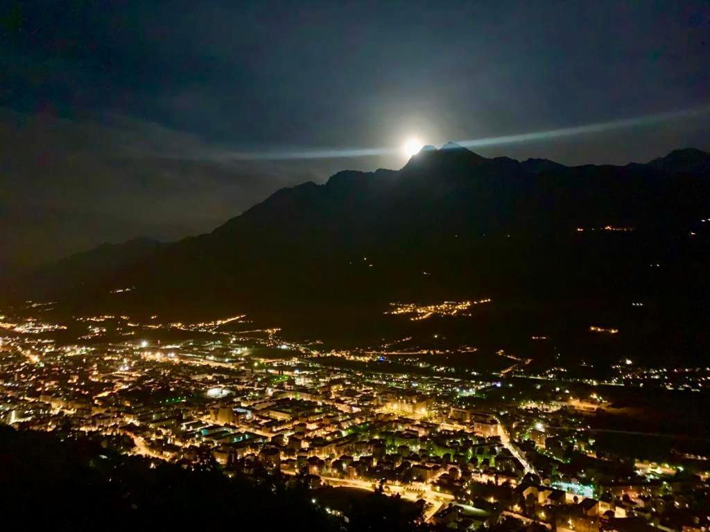 La Stanza Dei Segreti Hotel Aosta Luaran gambar